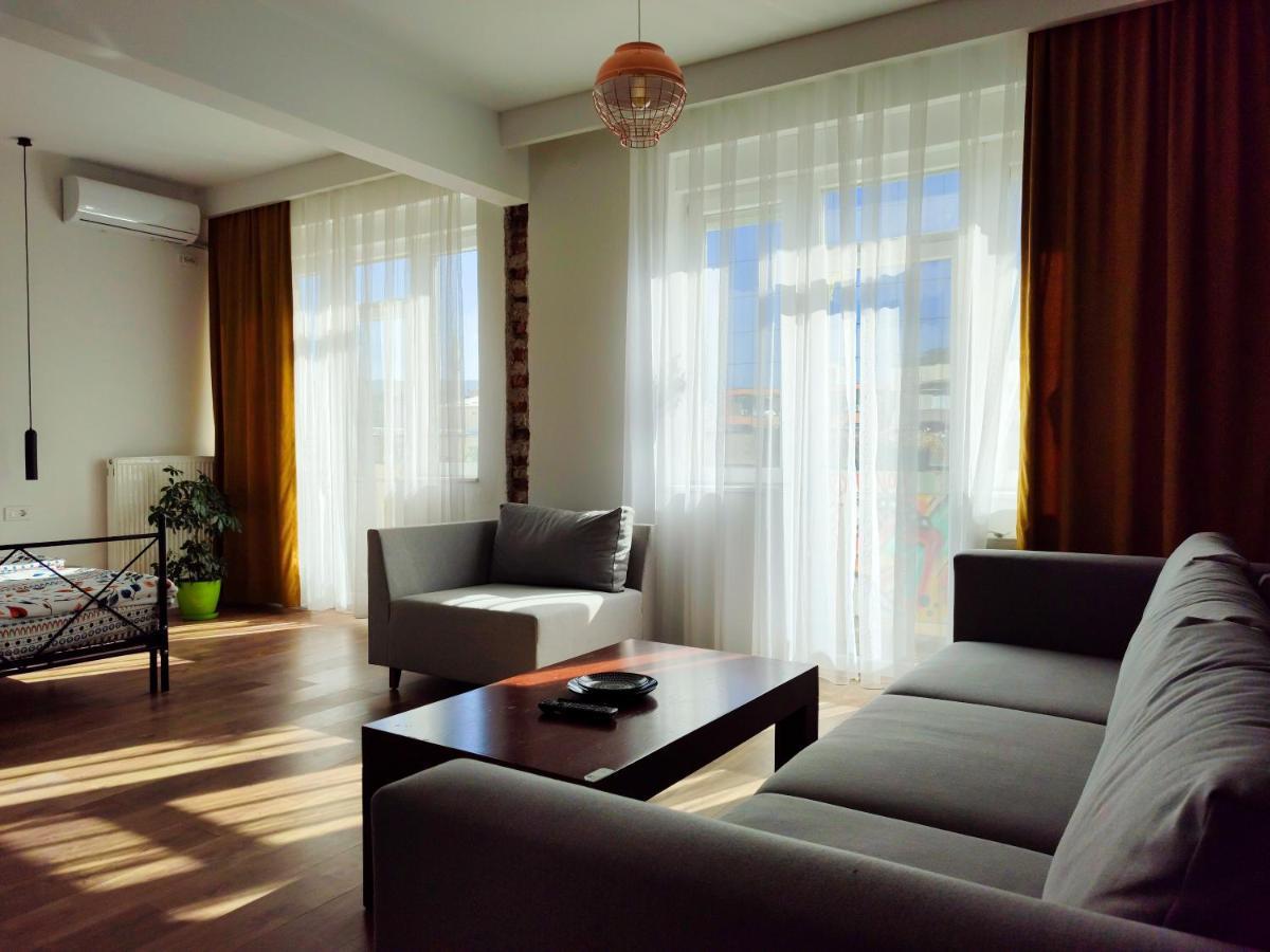Urban Cozy Retreat Apartment Priștina Exterior foto