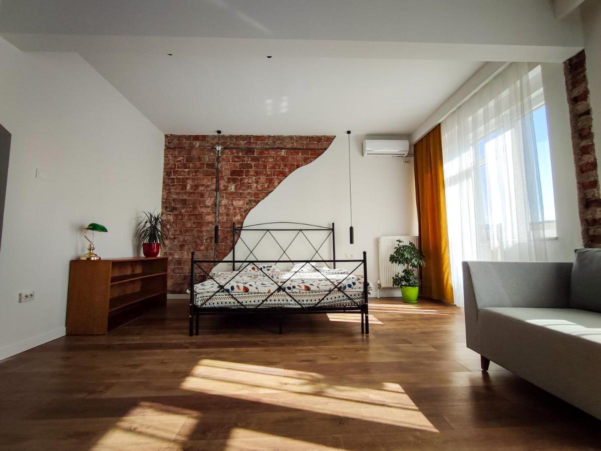 Urban Cozy Retreat Apartment Priștina Exterior foto